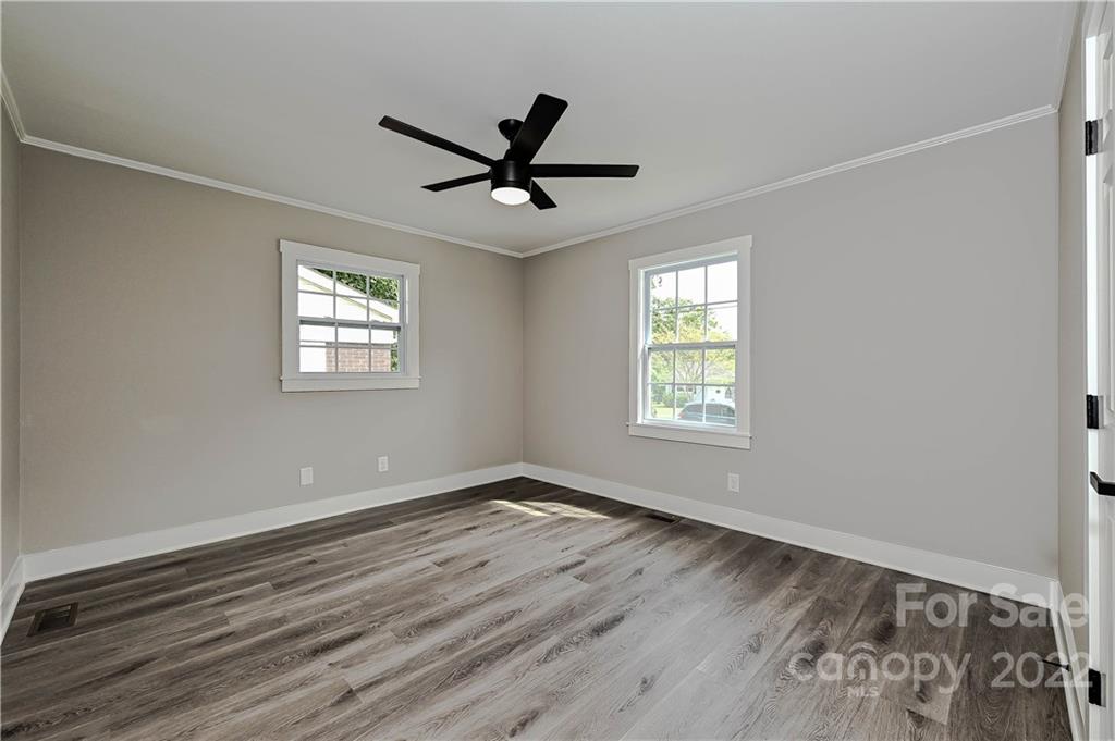 3947 Tillman Road Charlotte, NC 28208 - Photo 18 of 24 Gallery Image 18
