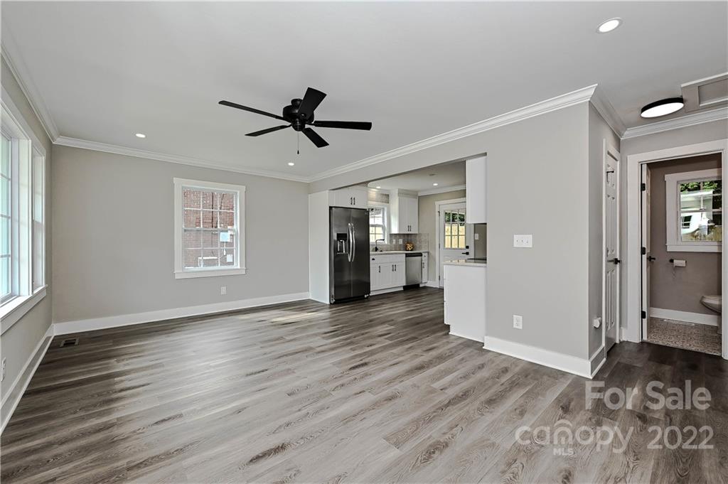 3947 Tillman Road Charlotte, NC 28208 - Photo 10 of 24 Gallery Image 10