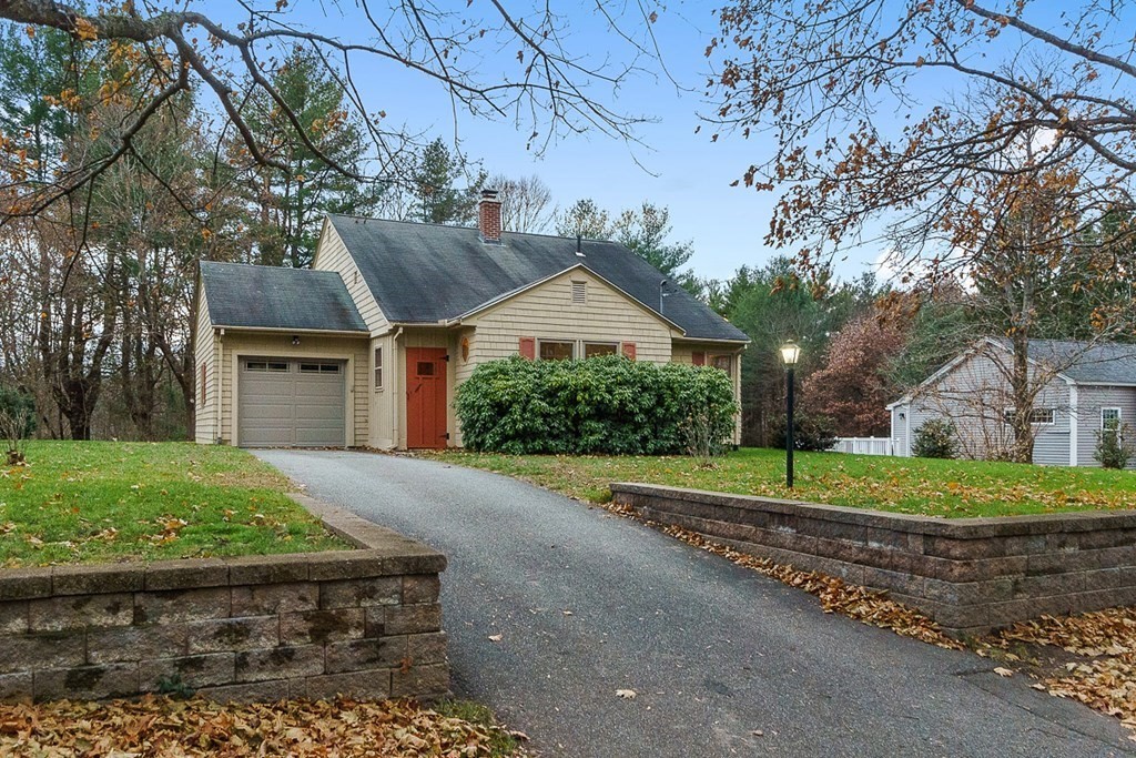 59 Old Common Road Lancaster, MA 01523 - Photo 1 of 37