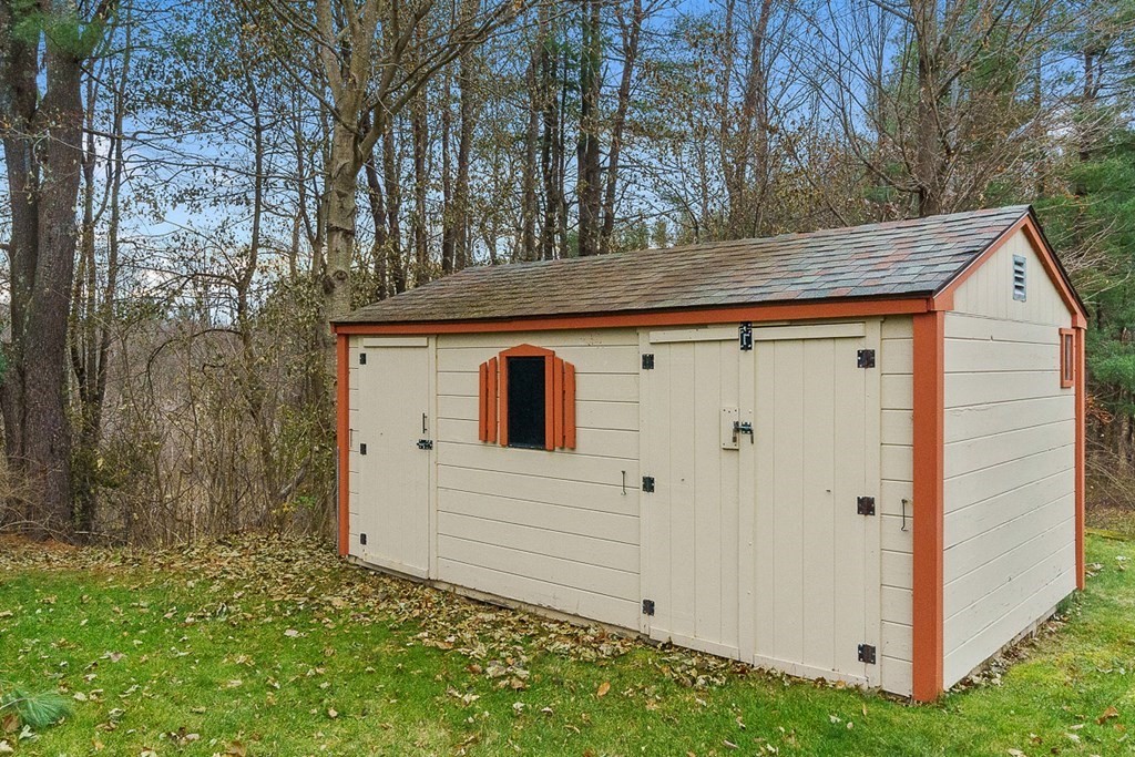 59 Old Common Road Lancaster, MA 01523 - Photo 35 of 37