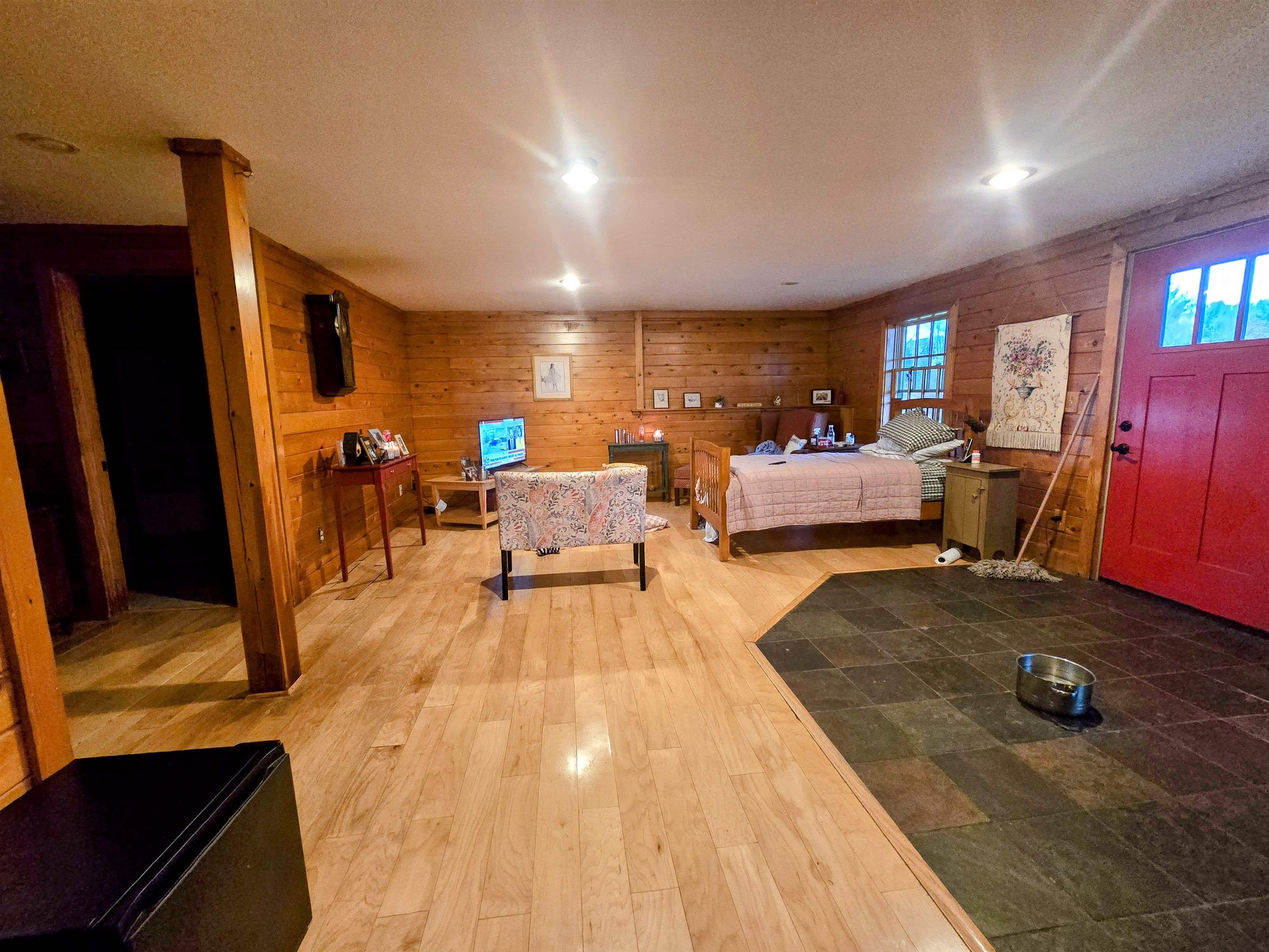 1727 Highway 14 Irasburg, VT 05845 - Photo 18 of 26