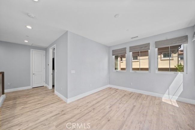 20661 West Beech Porter Ranch Porter Ranch, CA 91326 - Photo 21 of 49 Upstairs Loft