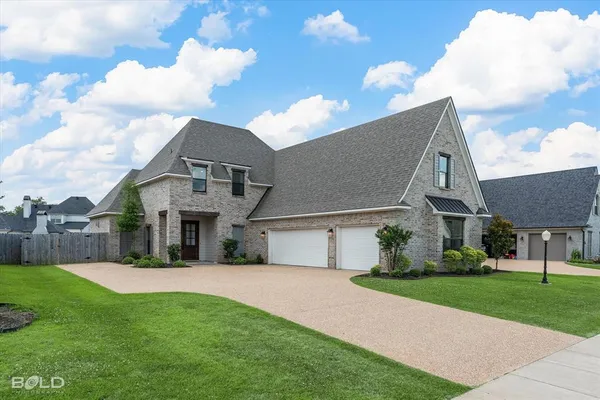 $549,000 | 628 Dumaine Drive, Bossier City, LA 71111