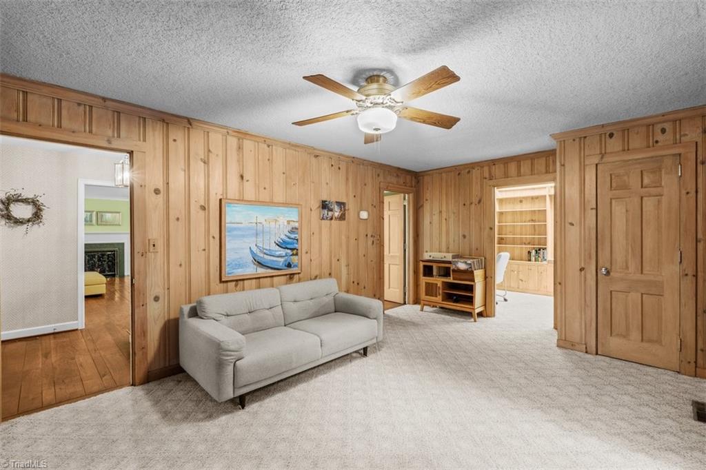 809 Hillcrest Drive High Point, NC 27262 - Photo 21 of 50