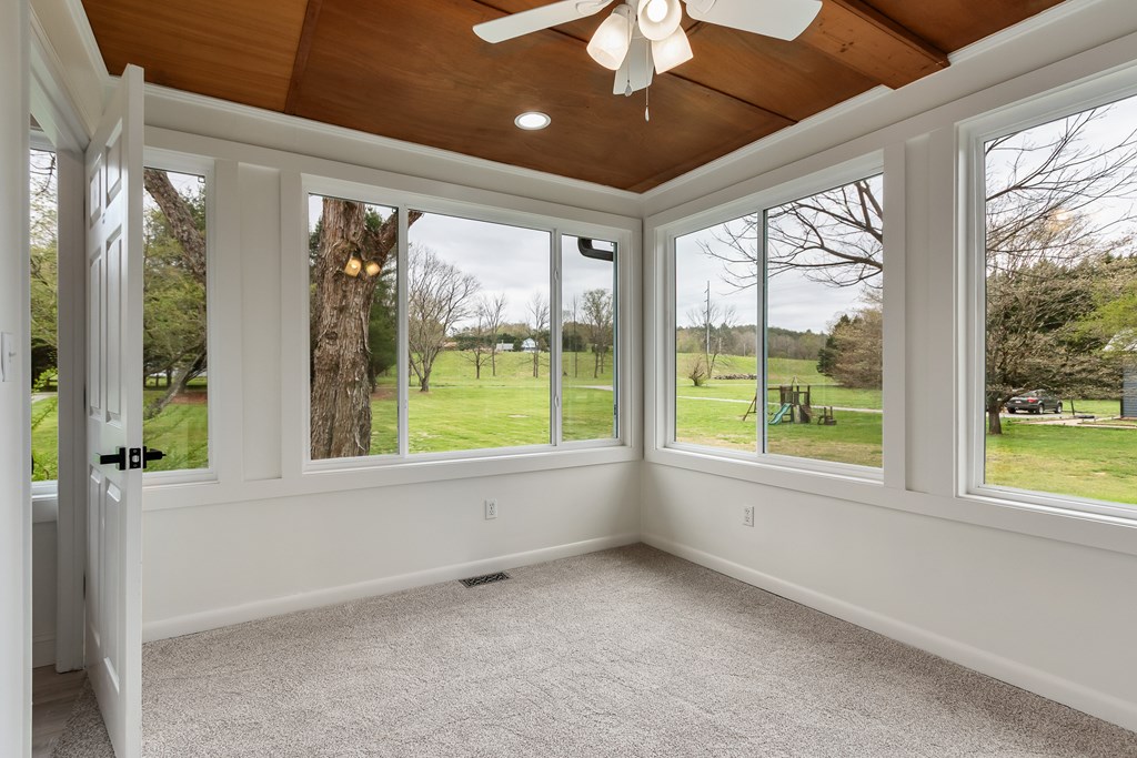284 Smokeford Road Murphy, NC 28906 - Photo 13 of 124 Gallery Image 13