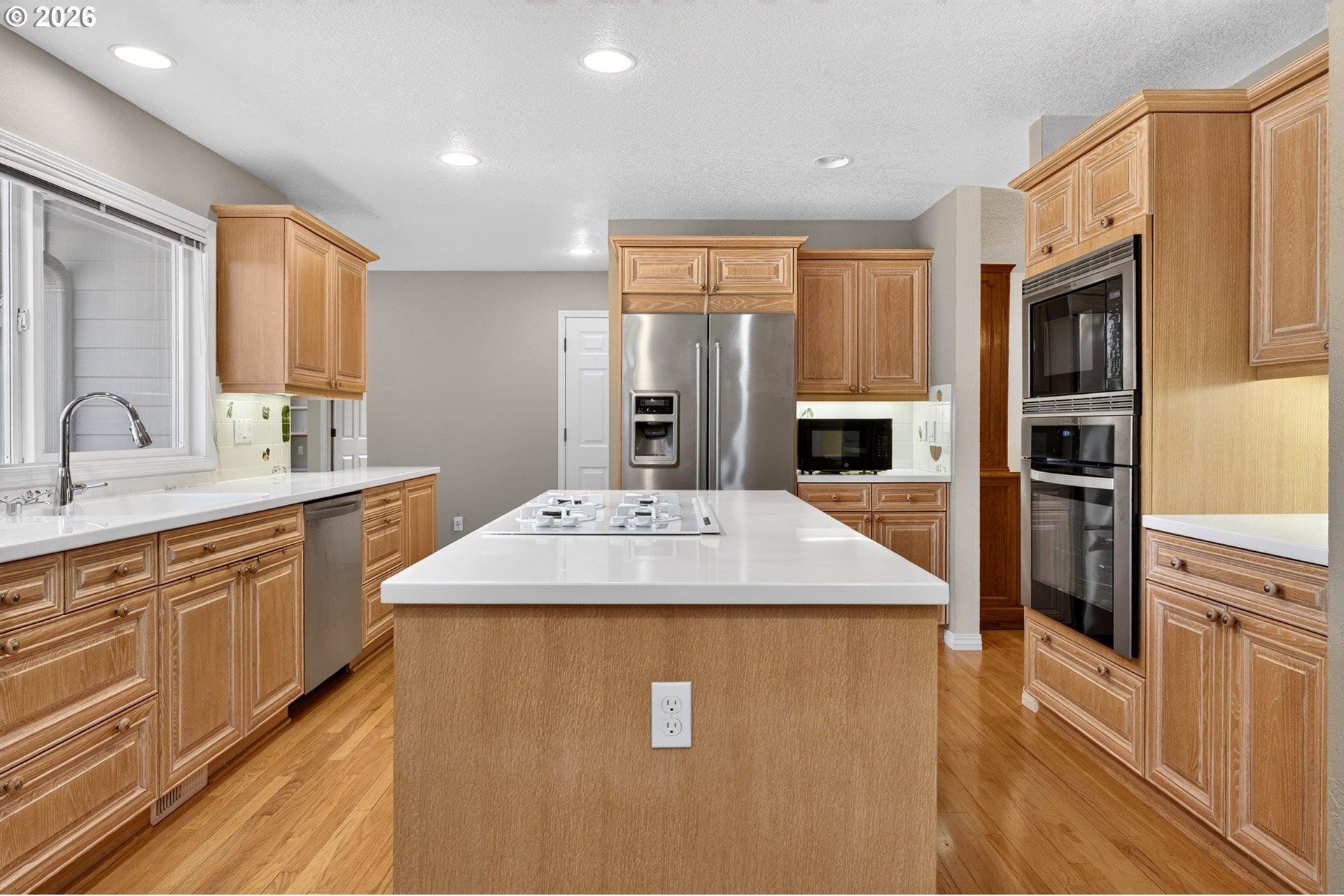 1545 Cloverleaf Road Lake Oswego, OR 97034 - Photo 14 of 48 Gallery Image 14