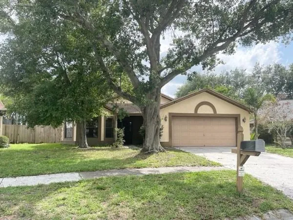 $2,600 | 1520 Attleboro Lane, Brandon, FL 33511