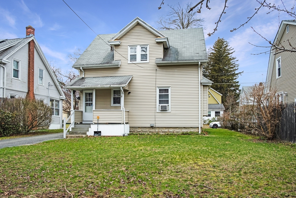 39 Meredith Street Springfield, MA 01108 - Photo 36 of 36 a view of a house with a yard