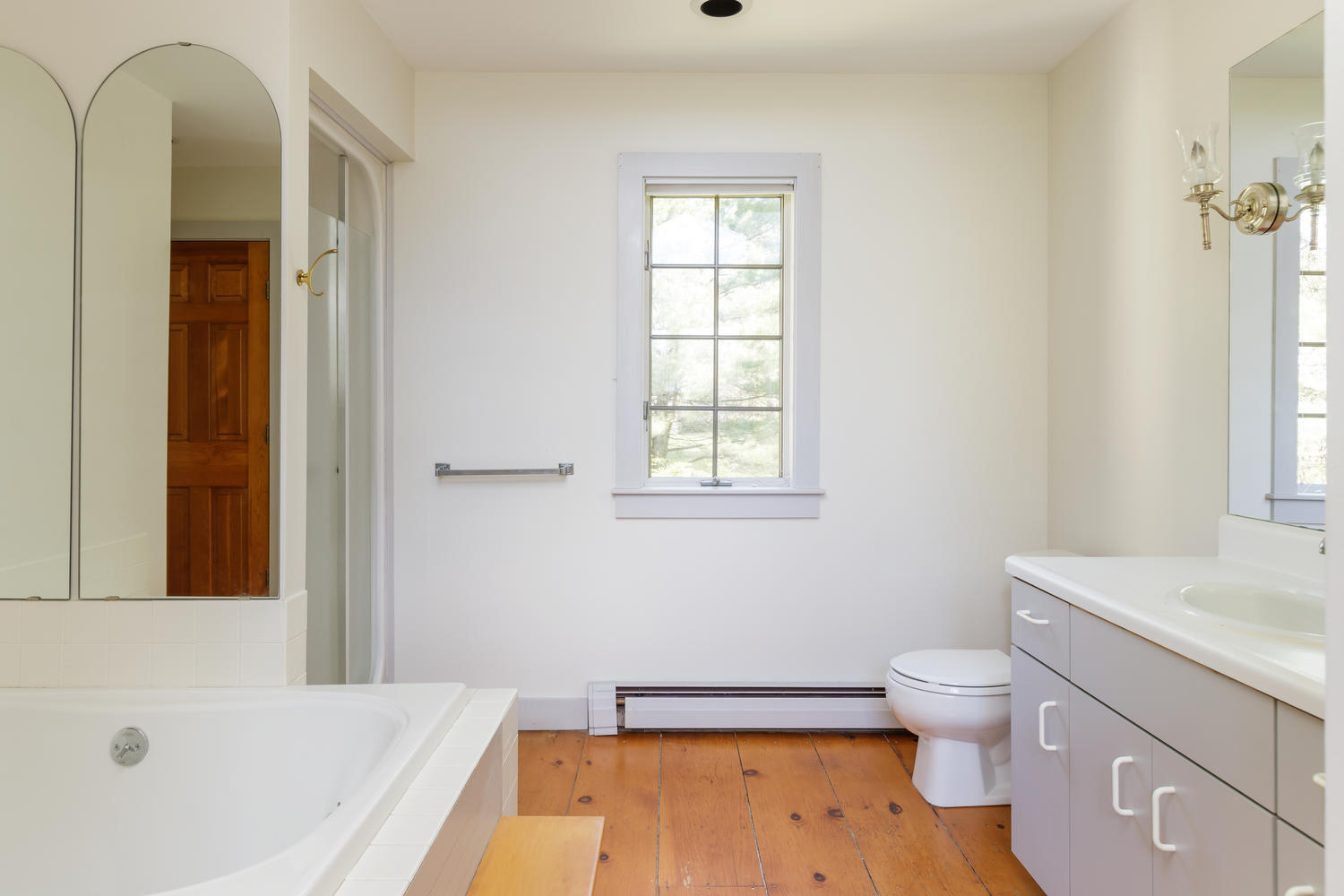 150 River Road Cape Neddick, ME 03902 - Photo 28 of 36 Master Bathroom