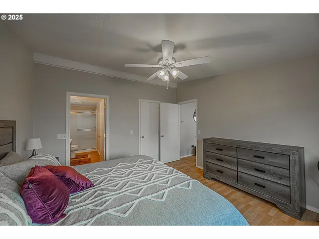 $399,000 | 150 North 11th Street, Lakeside, OR 97449