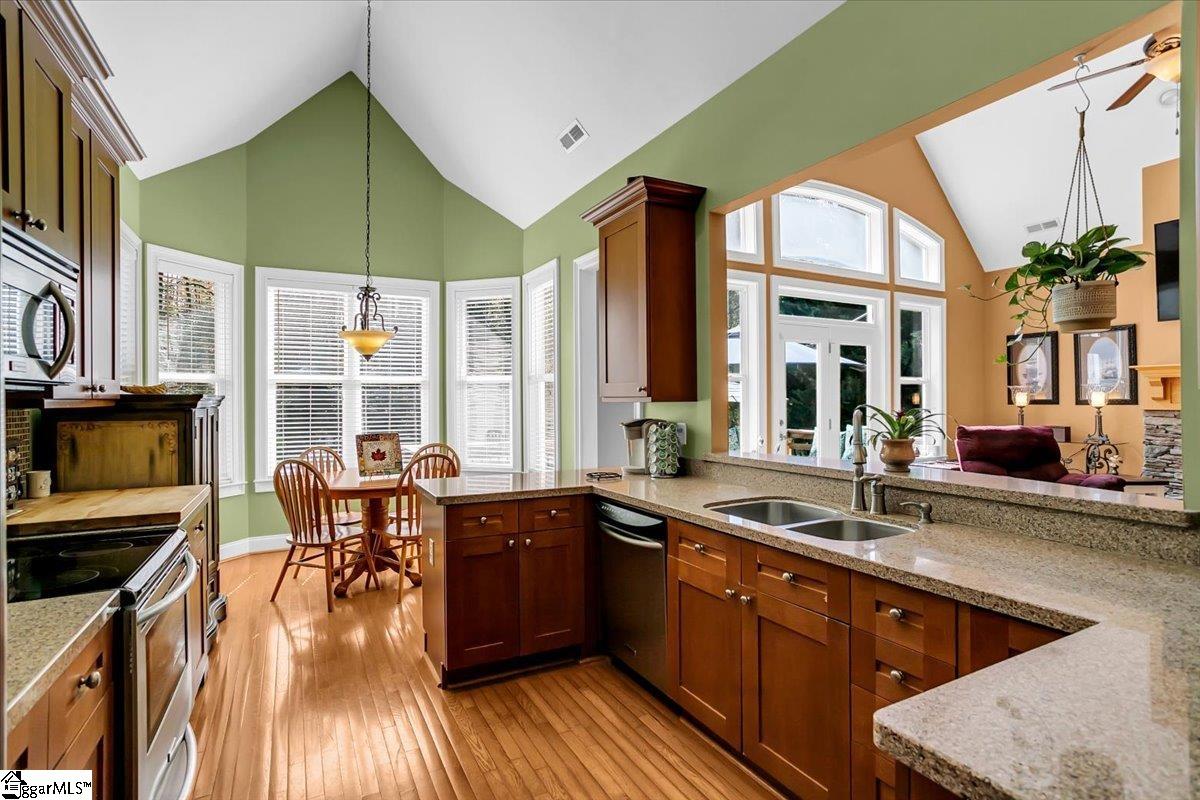 2493 Poole Road Greer, SC 29651 - Photo 12 of 36