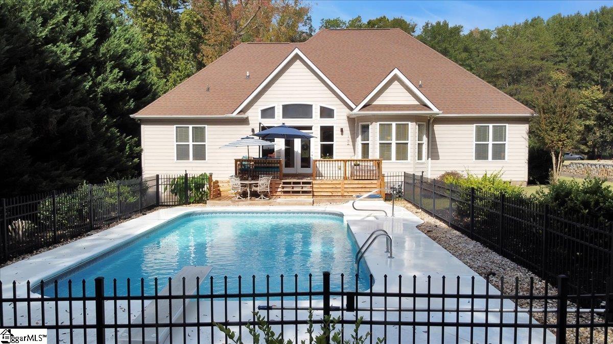2493 Poole Road Greer, SC 29651 - Photo 2 of 36