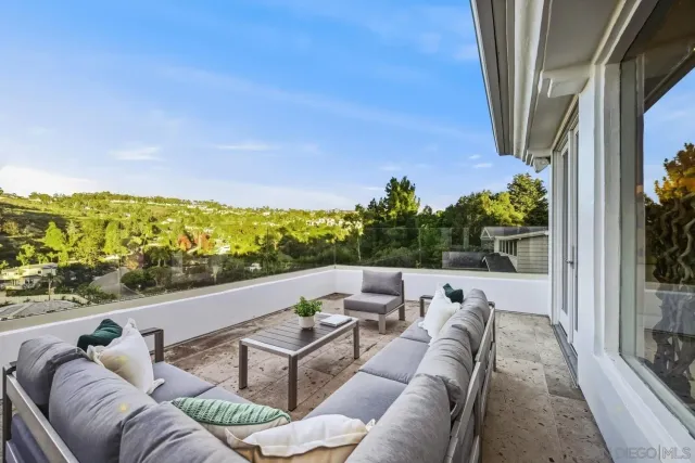 $5,295,000 | 6617 Muirlands Drive, La Jolla, CA 92037