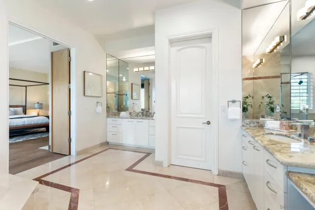 $5,295,000 | 6617 Muirlands Drive, La Jolla, CA 92037