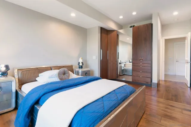 $5,295,000 | 6617 Muirlands Drive, La Jolla, CA 92037