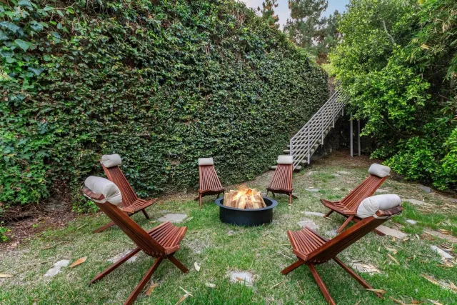 $5,295,000 | 6617 Muirlands Drive, La Jolla, CA 92037