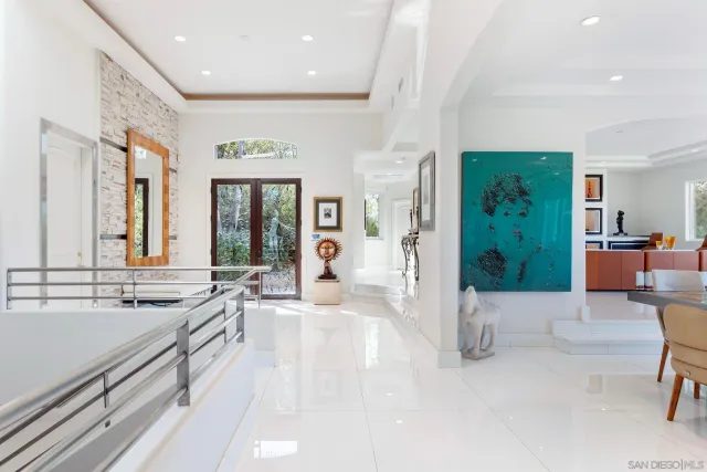 $5,295,000 | 6617 Muirlands Drive, La Jolla, CA 92037