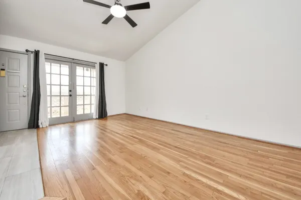 $1,400 | 8055 Cambridge Street, Unit 30, Houston, TX 77054