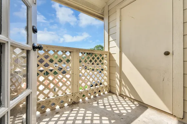 $1,400 | 8055 Cambridge Street, Unit 30, Houston, TX 77054