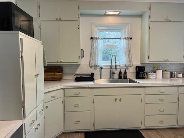 2213 South 35th Street Manitowoc, WI 54220 - Photo 7 of 35 kitchen