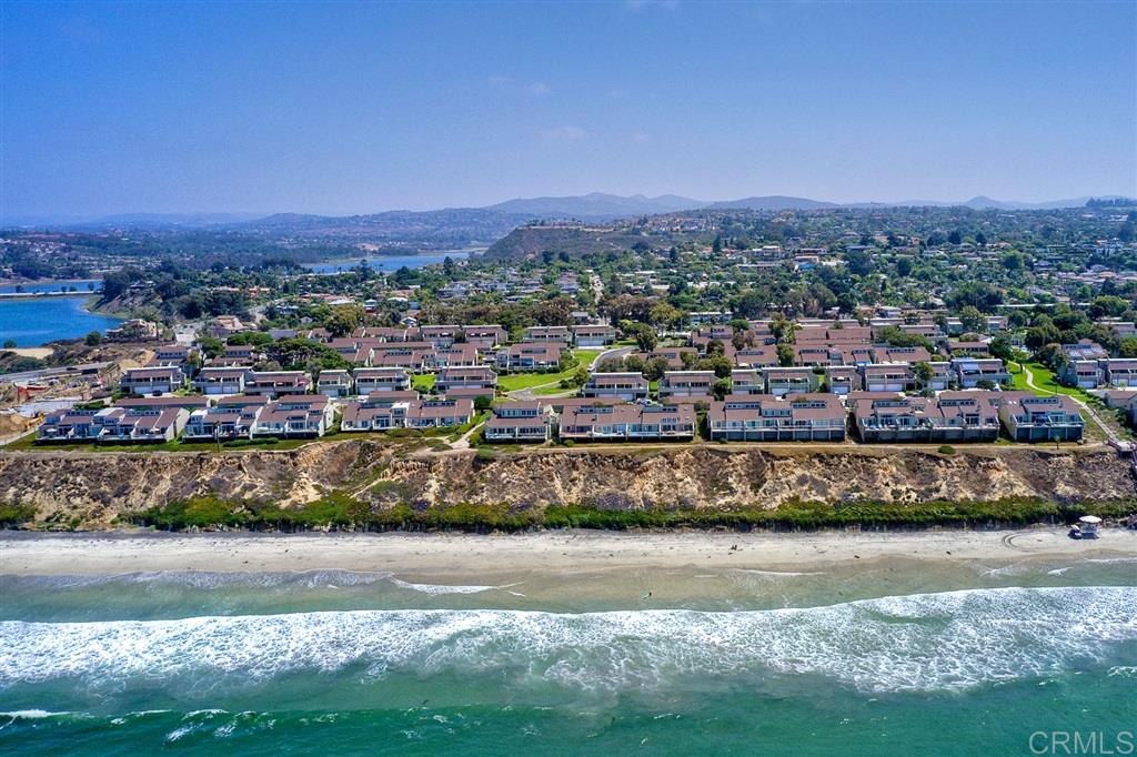 1827 Parliament Road Encinitas, CA 92024 - Photo 3 of 25