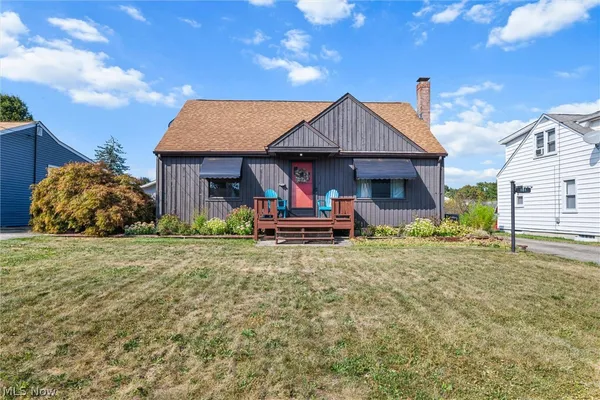 $184,900 | 181 Renee Drive, Struthers, OH 44471