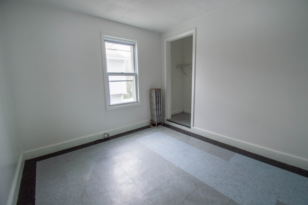 97 Tyler Street Springfield, MA 01109 - Photo 5 of 10