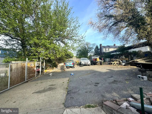 $480,000 | 5327 Greenway Drive, Riverdale, MD 20737