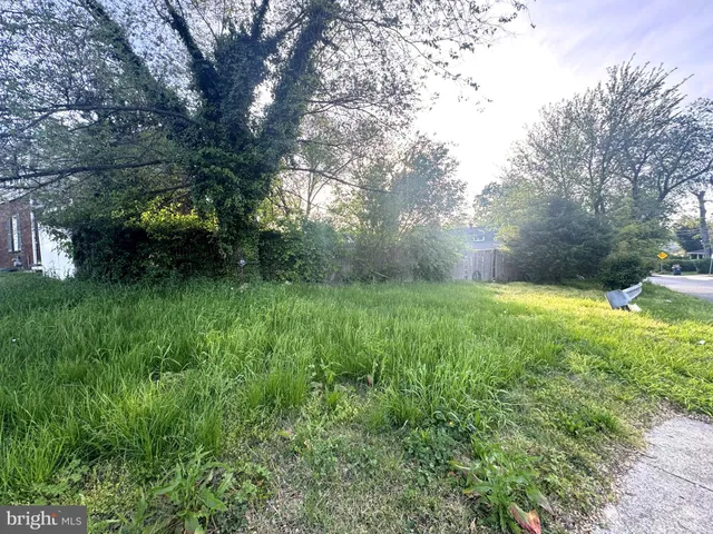 $480,000 | 5327 Greenway Drive, Riverdale, MD 20737