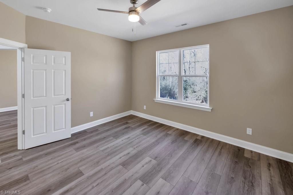 5516 Cedarbrook Road Jonesville, NC 28642 - Photo 12 of 24 Gallery Image 12