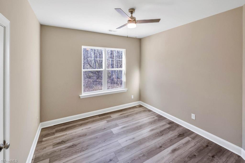 5516 Cedarbrook Road Jonesville, NC 28642 - Photo 8 of 24 Gallery Image 8