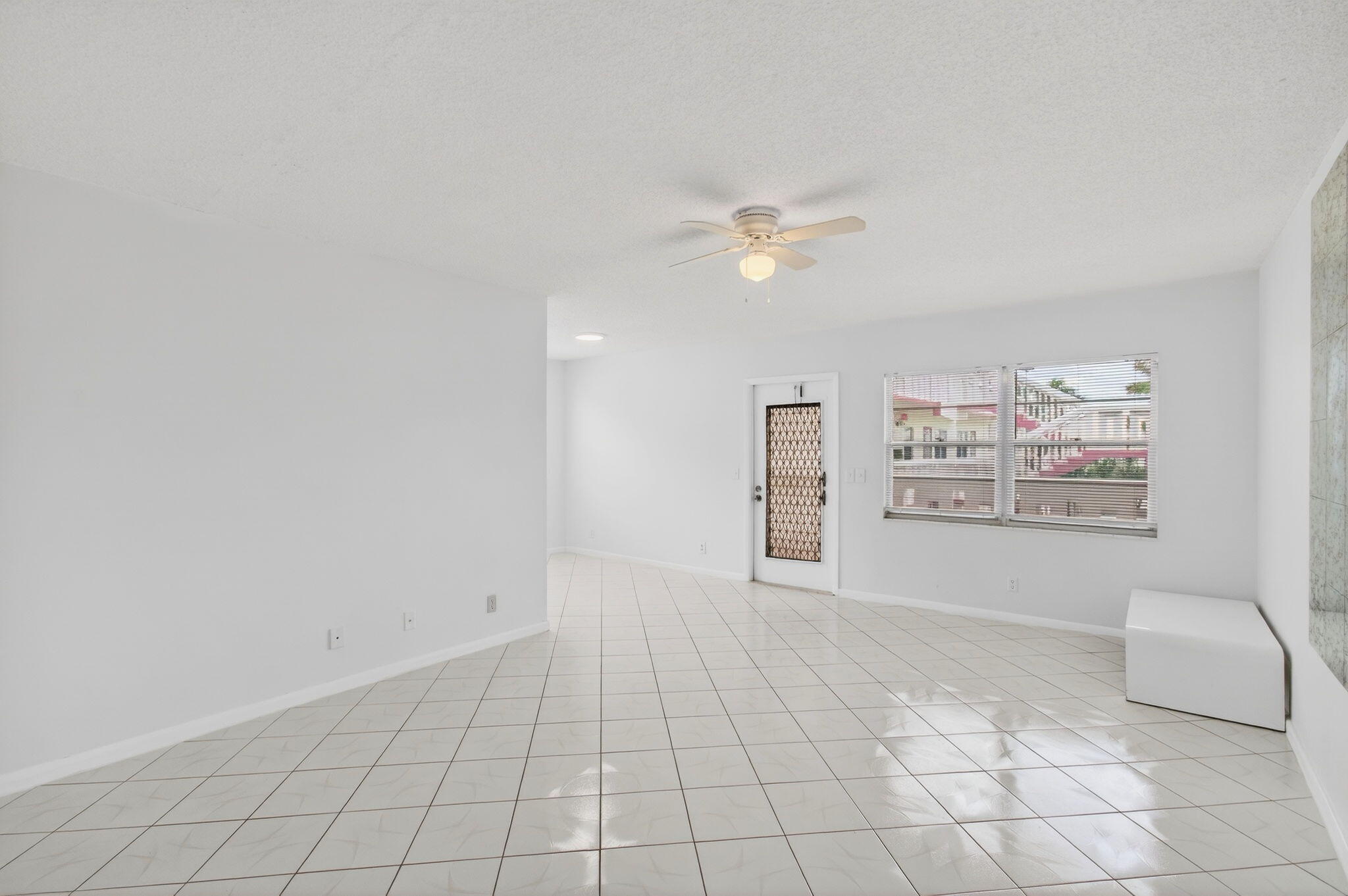 360 Fanshaw I Boca Raton, FL 33434 - Photo 11 of 103 20-web-or-mls-DSC_8799