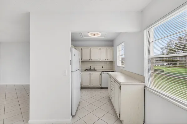 $130,000 | 360 Fanshaw I, Boca Raton, FL 33434