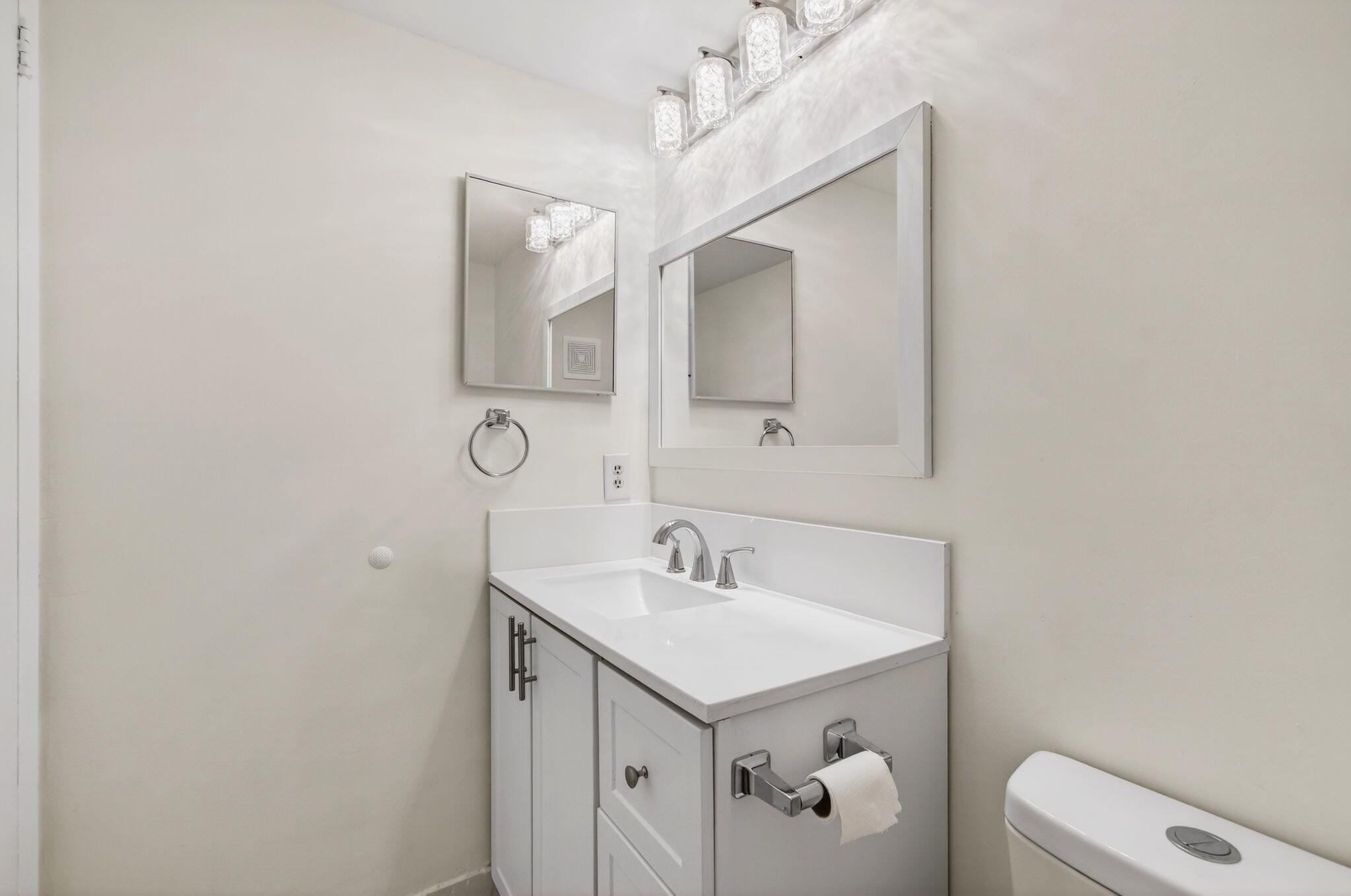 360 Fanshaw I Boca Raton, FL 33434 - Photo 34 of 103 HALF BATH