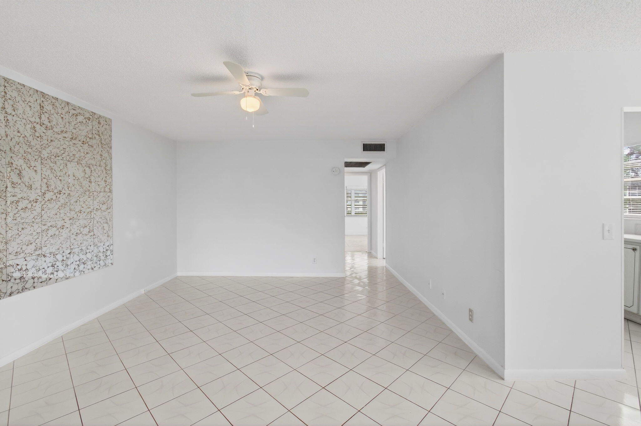 360 Fanshaw I Boca Raton, FL 33434 - Photo 4 of 103 18-web-or-mls-DSC_8785