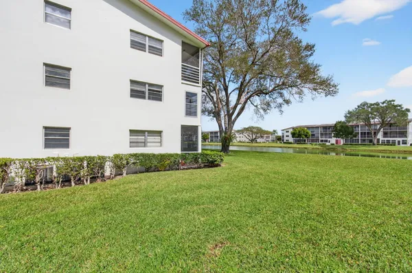 $130,000 | 360 Fanshaw I, Boca Raton, FL 33434