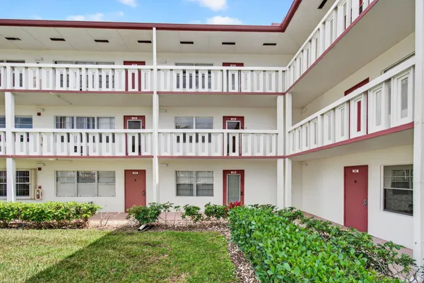 $130,000 | 360 Fanshaw I, Boca Raton, FL 33434