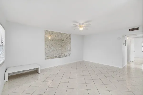 $130,000 | 360 Fanshaw I, Boca Raton, FL 33434