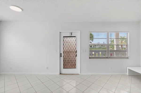 $130,000 | 360 Fanshaw I, Boca Raton, FL 33434