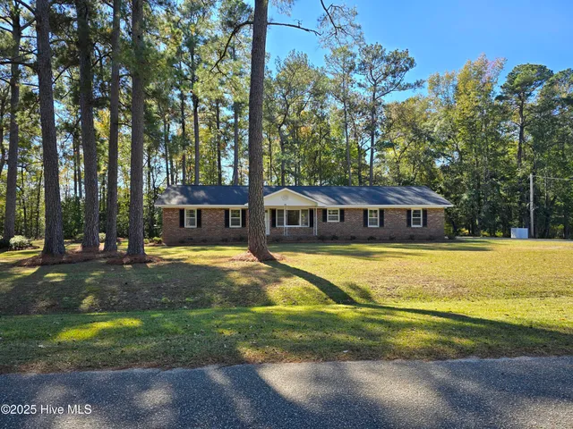 $390,000 | 75 Pineland Woods Drive, Whiteville, NC 28472