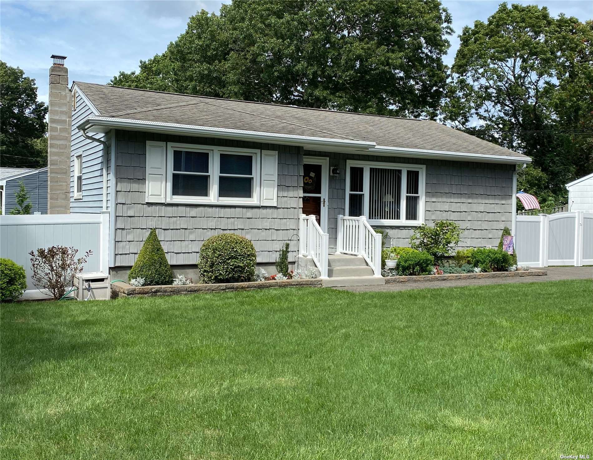 220 Floyd Road Shirley, NY 11967 - Photo 1 of 1 Gallery Image 1