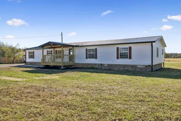 $348,900 | 197 Holloway Street, Summertown, TN 38483