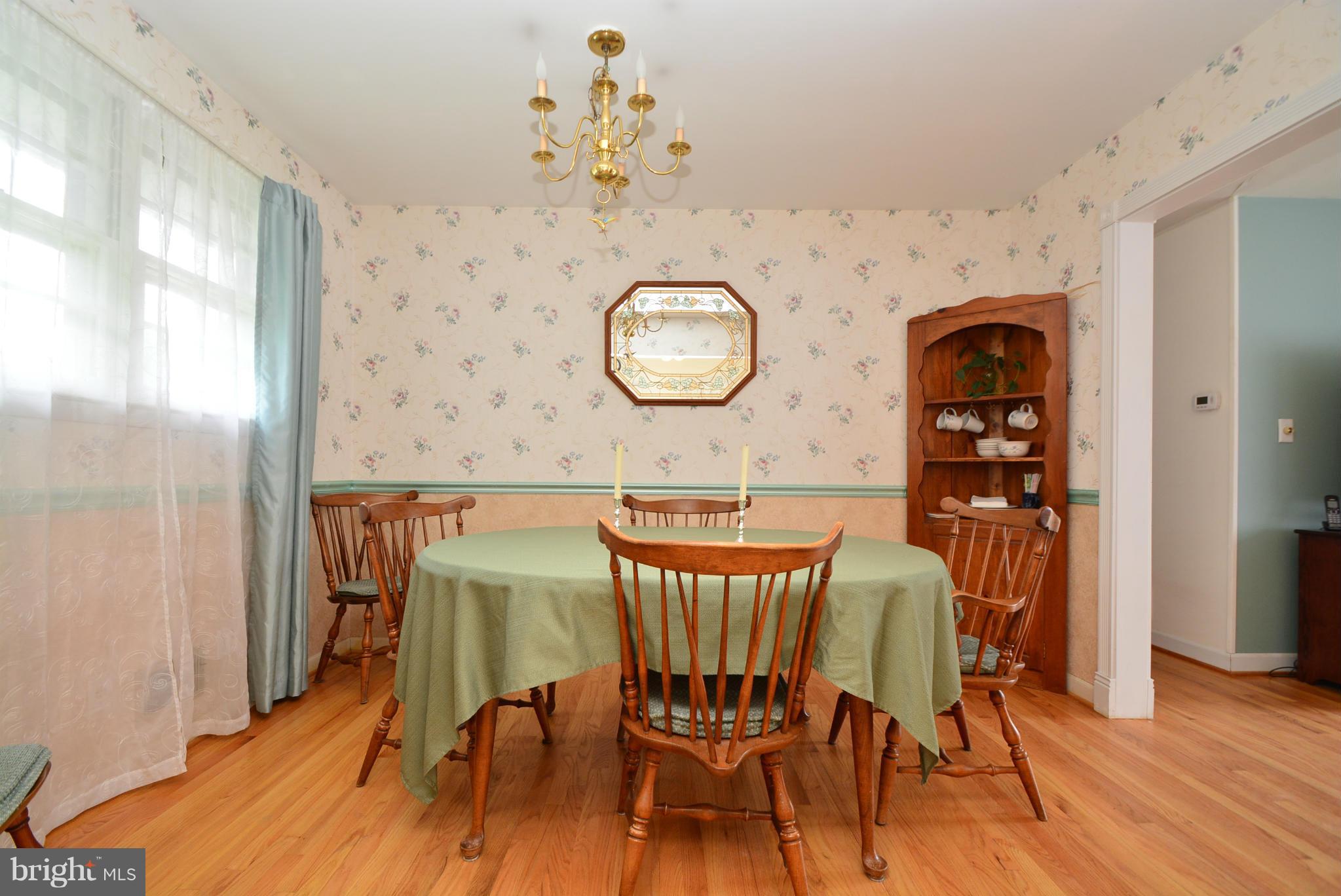 4101 Lochcarrow Road Baltimore, MD 21236 - Photo 7 of 18 Dining Room