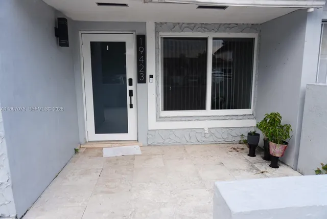 a view of entrance of the house