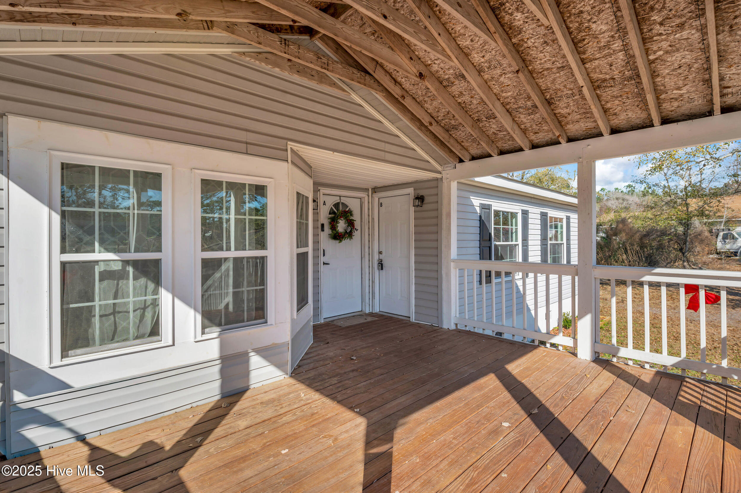6_70 little pond rd-0006