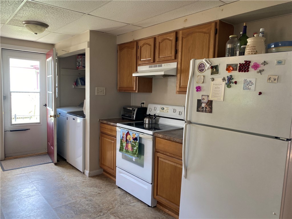 70 Woonsocket Hill Road North Smithfield, RI 02896 - Photo 9 of 22