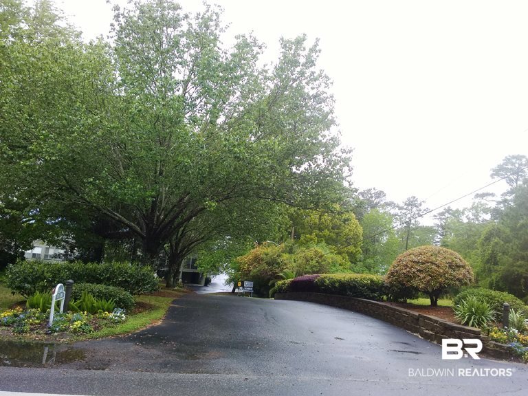 710 South Mobile Street, Unit 23 Fairhope, AL 36532 - Photo 4 of 42