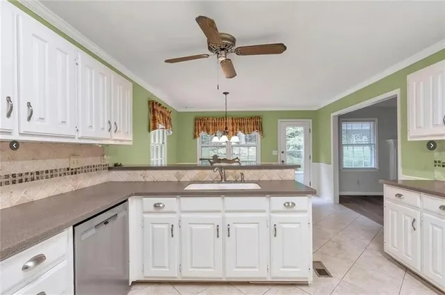 $2,649 | 1880 Meadowchase Court, Snellville, GA 30078