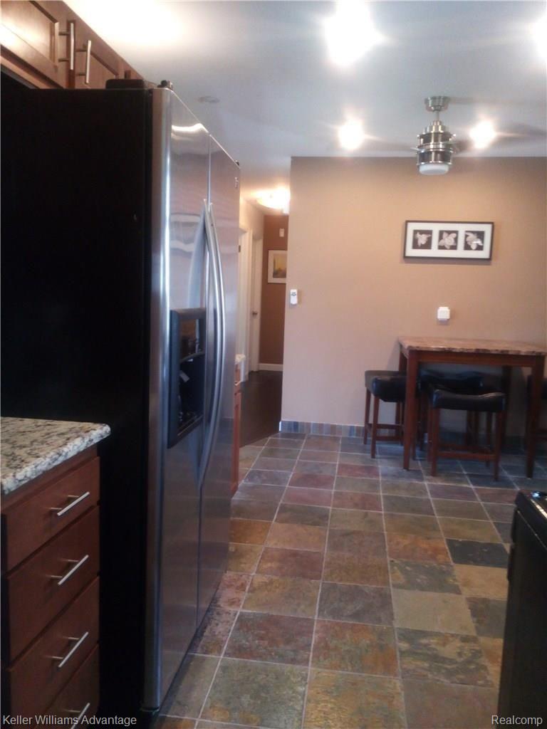 22928 Tuck Road Farmington, MI 48336 - Photo 8 of 24 8.jpg