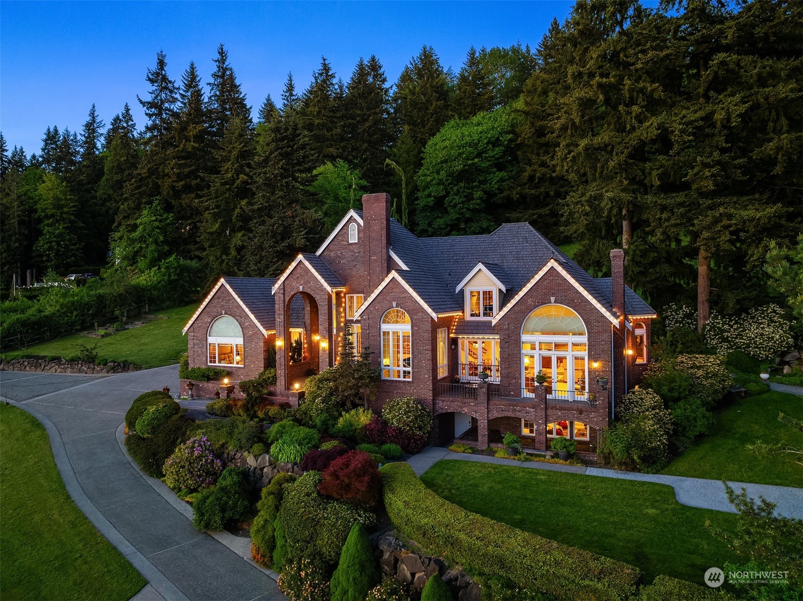 13246 Woodinville - Redmond Rd Northeast  